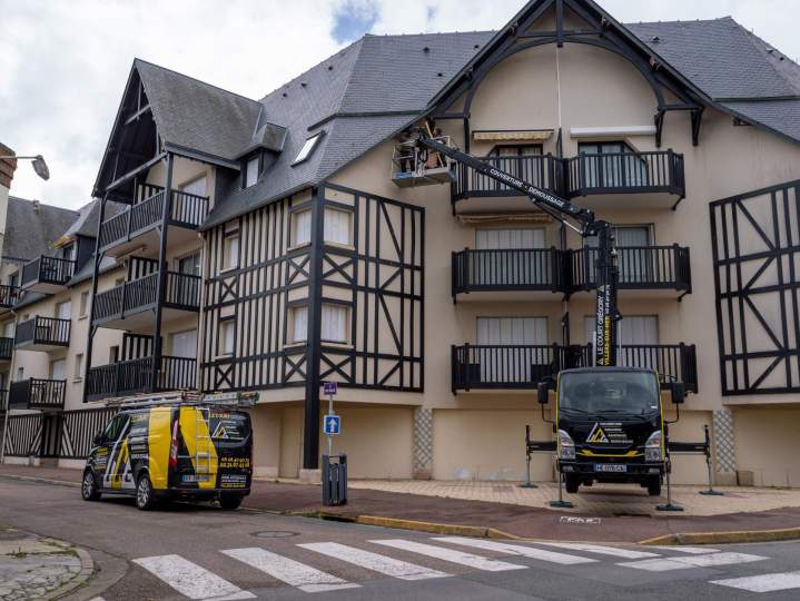 LE COURT GREGORY 24
